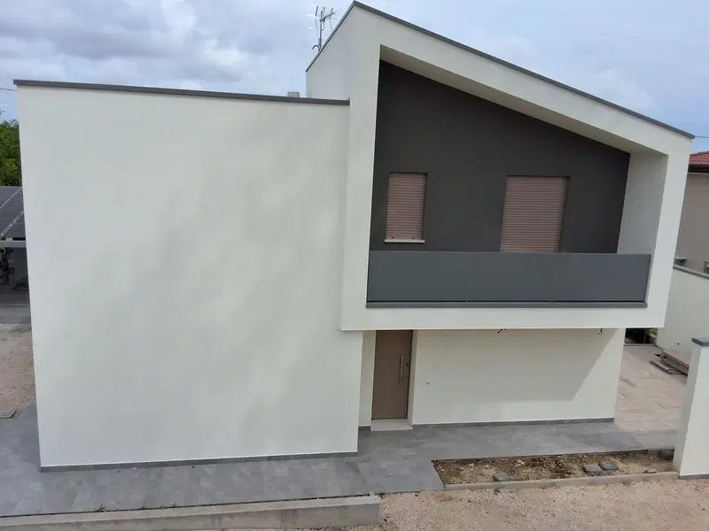 Demolizione e ricostruzione Edificio plurifamiliare